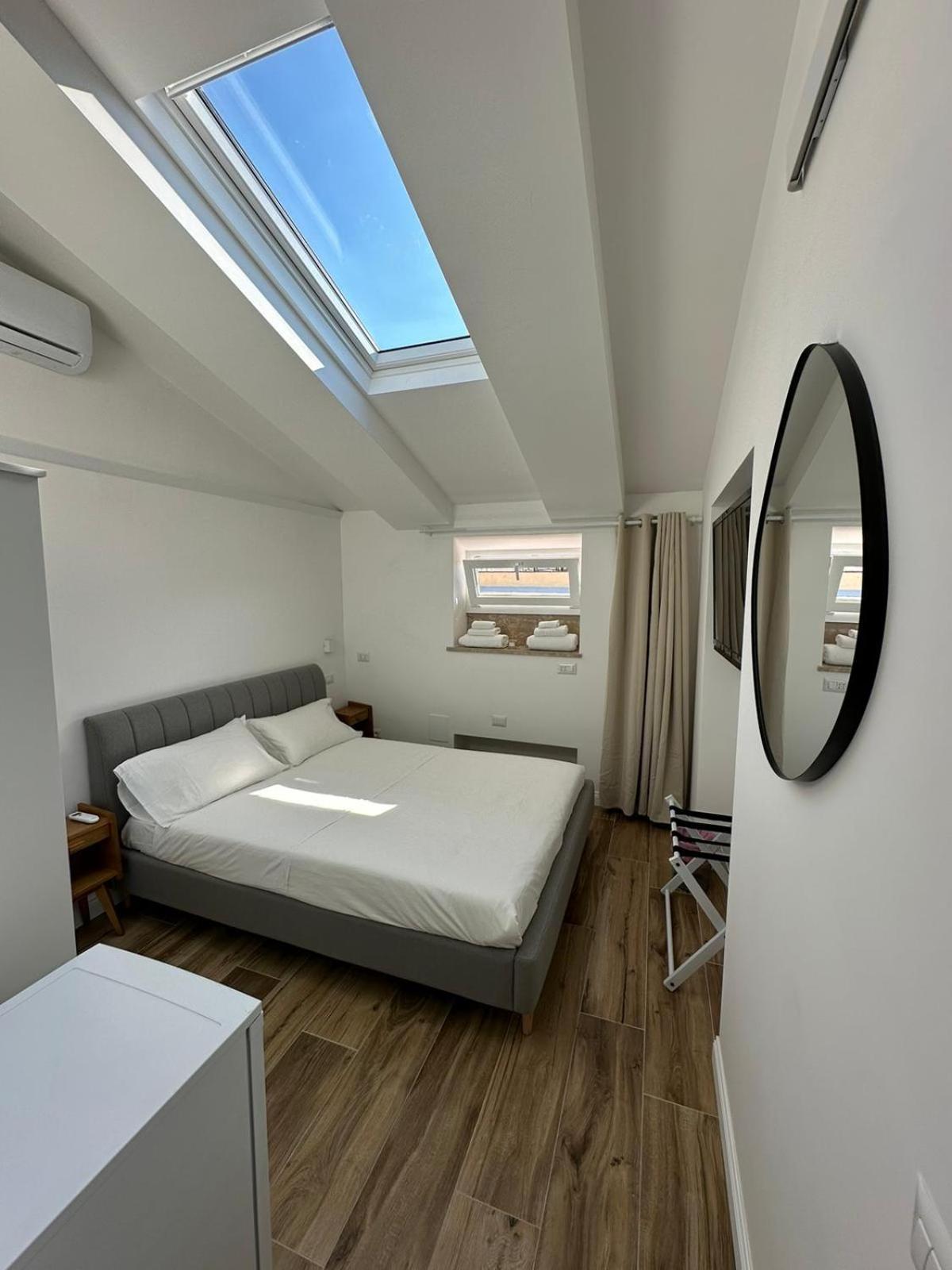 Bed and Breakfast Bed&Bikerome Giulio Cesare Экстерьер фото